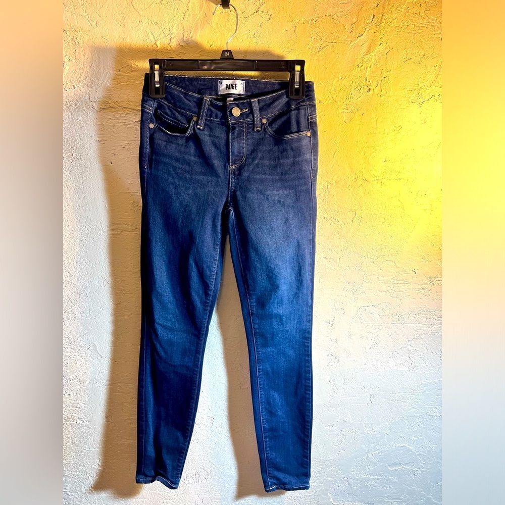 PAIGE denim Verdugo Ankle sz 26- beautiful jeans, incredible quality - so nice